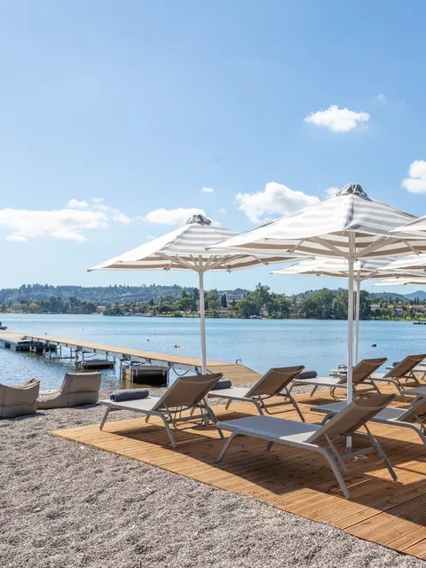 Rodostamo seafront deck