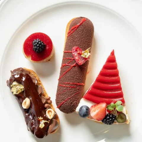 Yiasemi — Breakfast Buffet